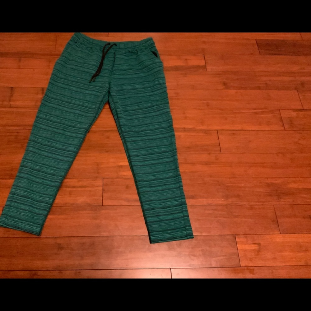 Lululemon Jet Crop Slim